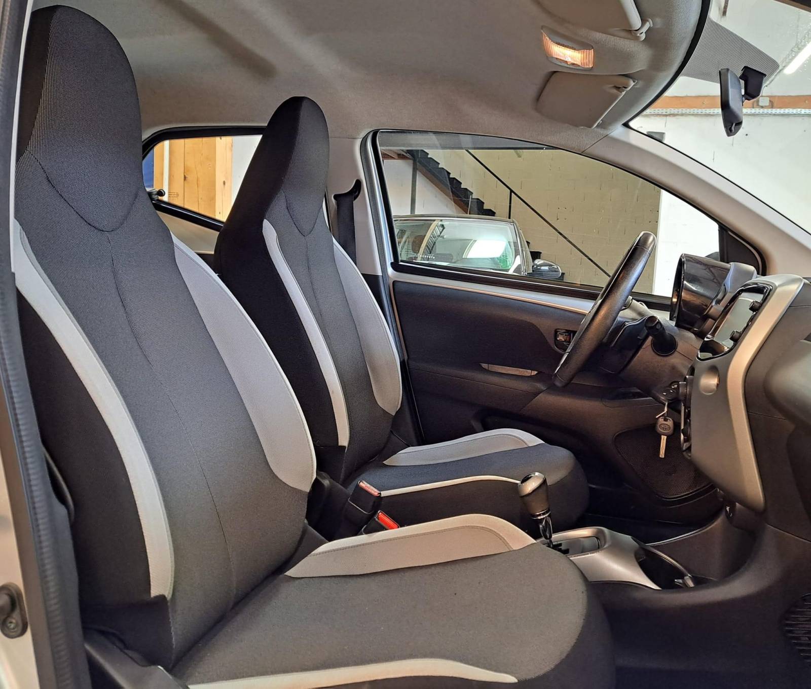 Vente de Toyota Aygo boite automatique d'occasion proche de La Londe avec 45 900kms