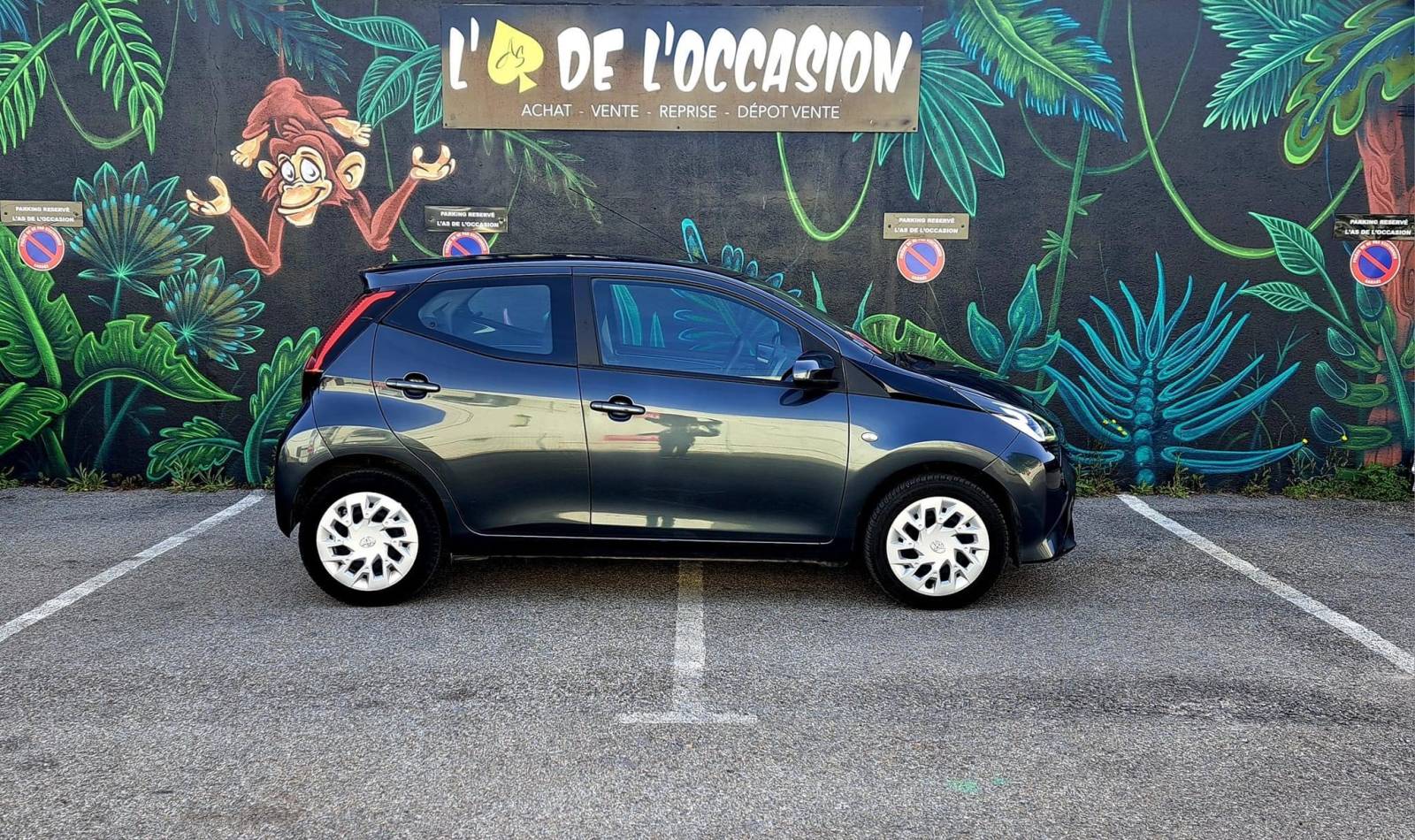 Vente d'une Toyota Aygo essence boite automatique 70 ch de 2019 avec 17 000kms proche de Toulon