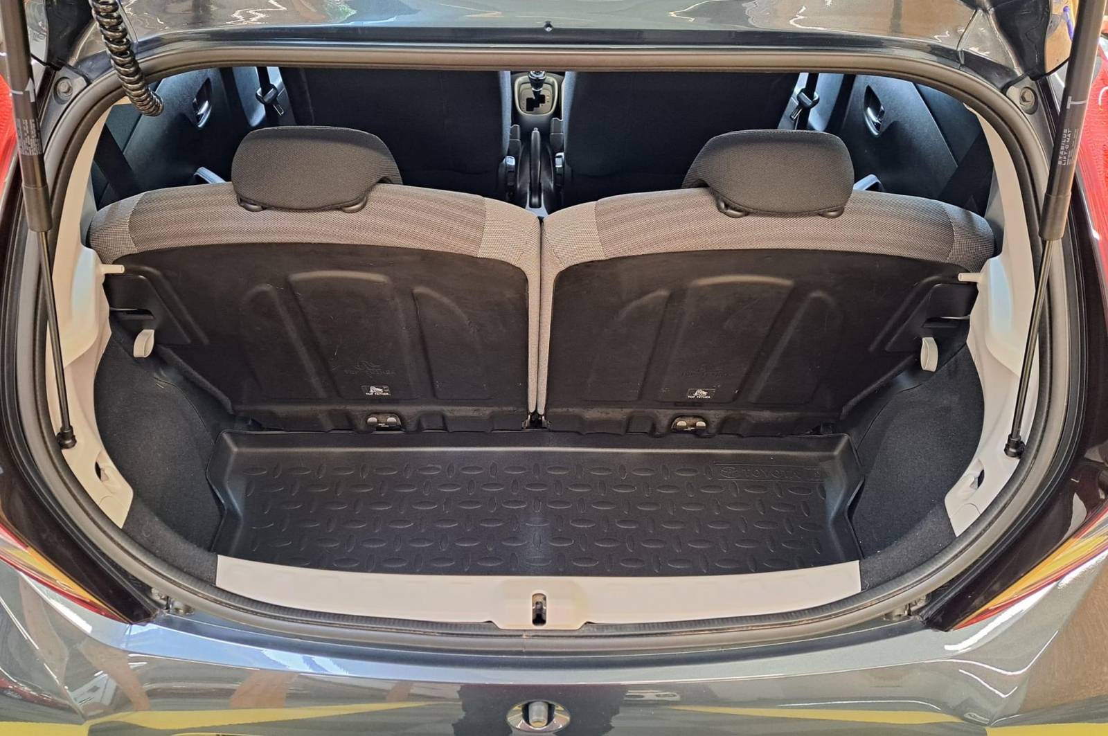 Vente d'une Toyota Aygo essence boite automatique 70 ch de 2019 avec 17 000kms proche de Toulon