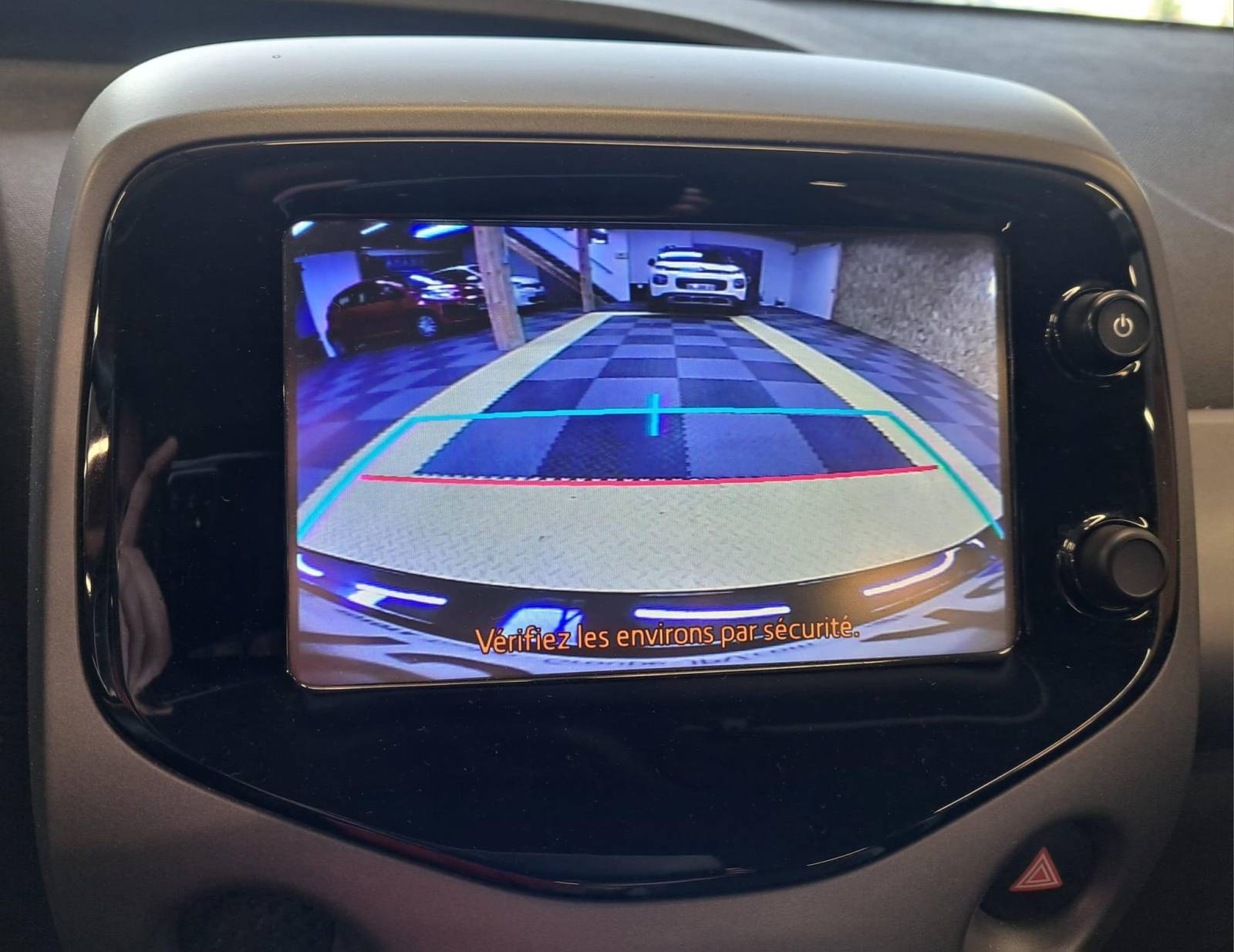 Vente d'une Toyota Aygo essence boite automatique 70 ch de 2019 avec 17 000kms proche de Toulon